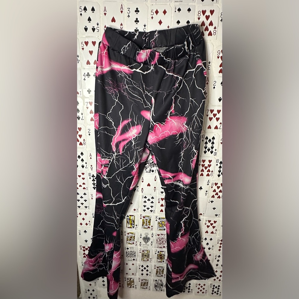 ⚡️🩷Pink and Black Leggings from shein, Size small-Medium🩷⚡️
